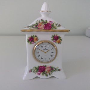Royal Albert Old Country Roses miniature clock